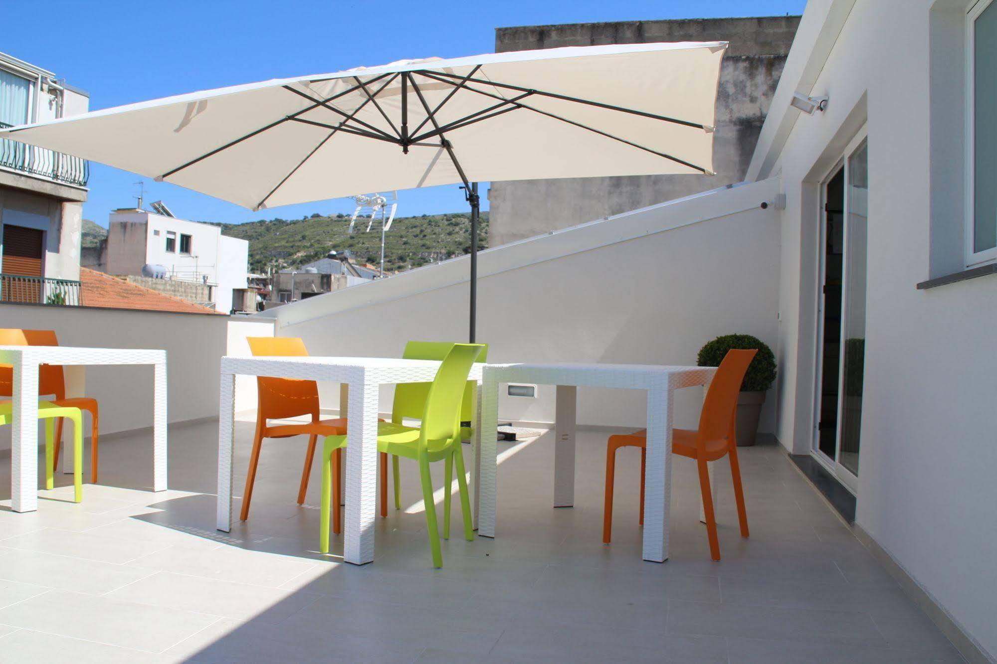 La Terrazza B&B Comiso Eksteriør billede